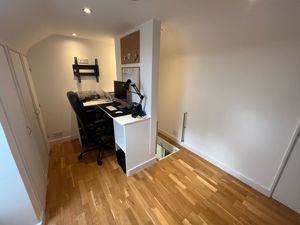 Photo 21- click for photo gallery